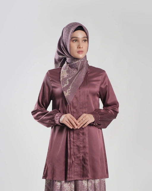 Image of Alraisha Blouse - Maroon