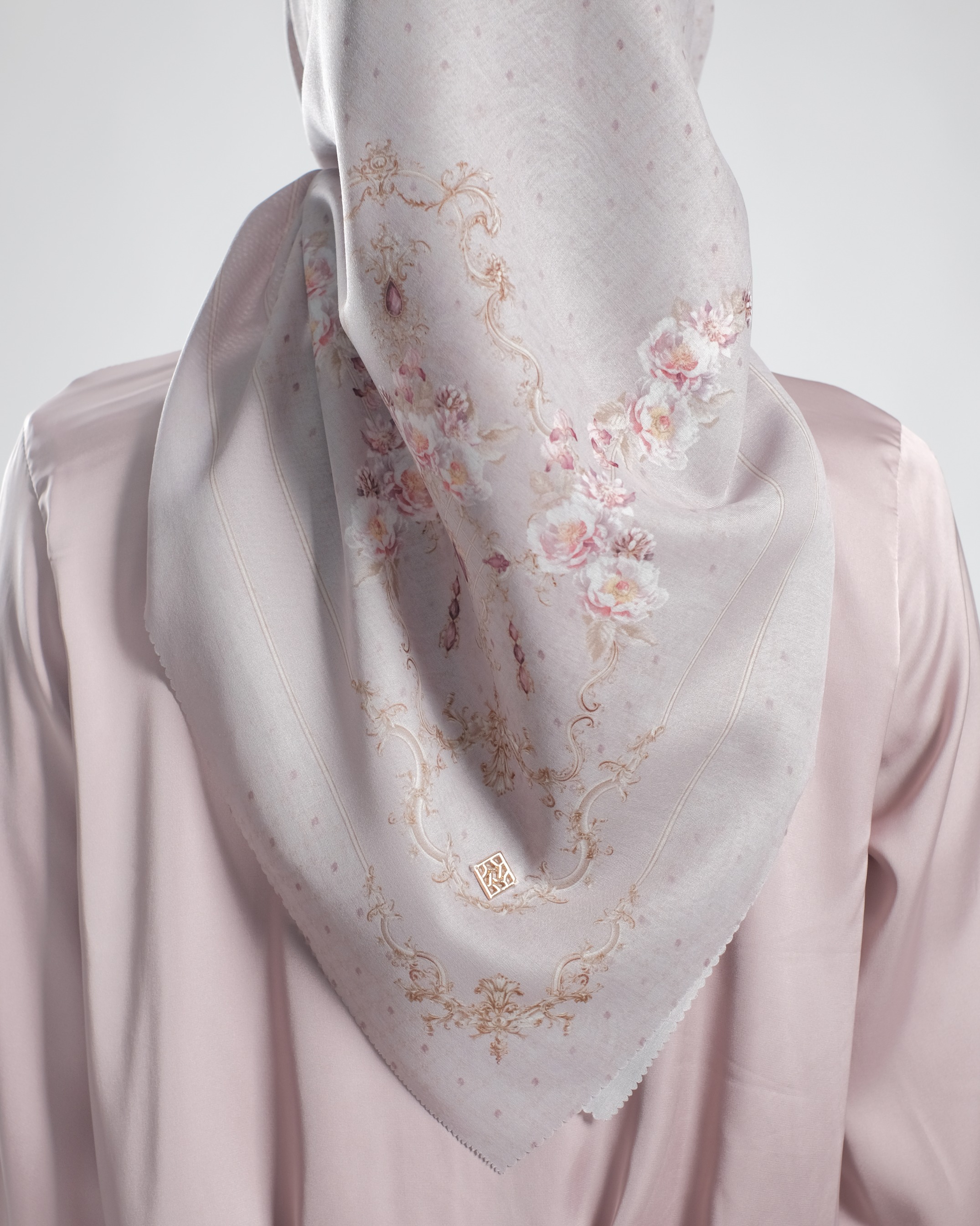 Gold E Jewel Scarf - Sand