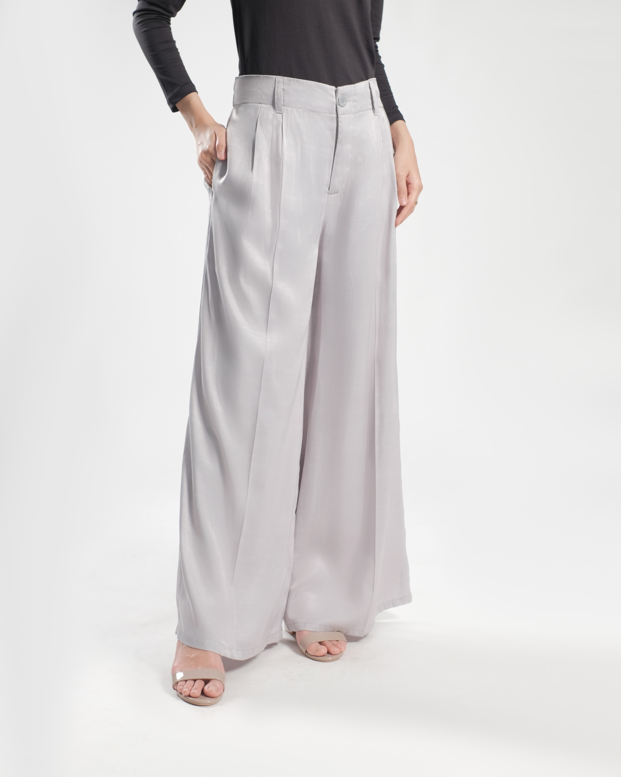 Alraisha Pant - Grey