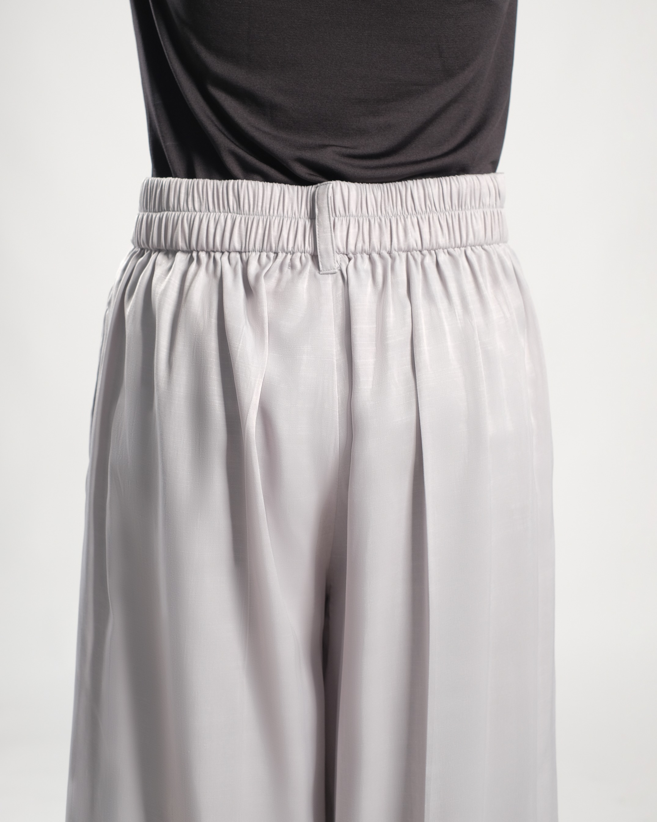 Alraisha Pant - Grey