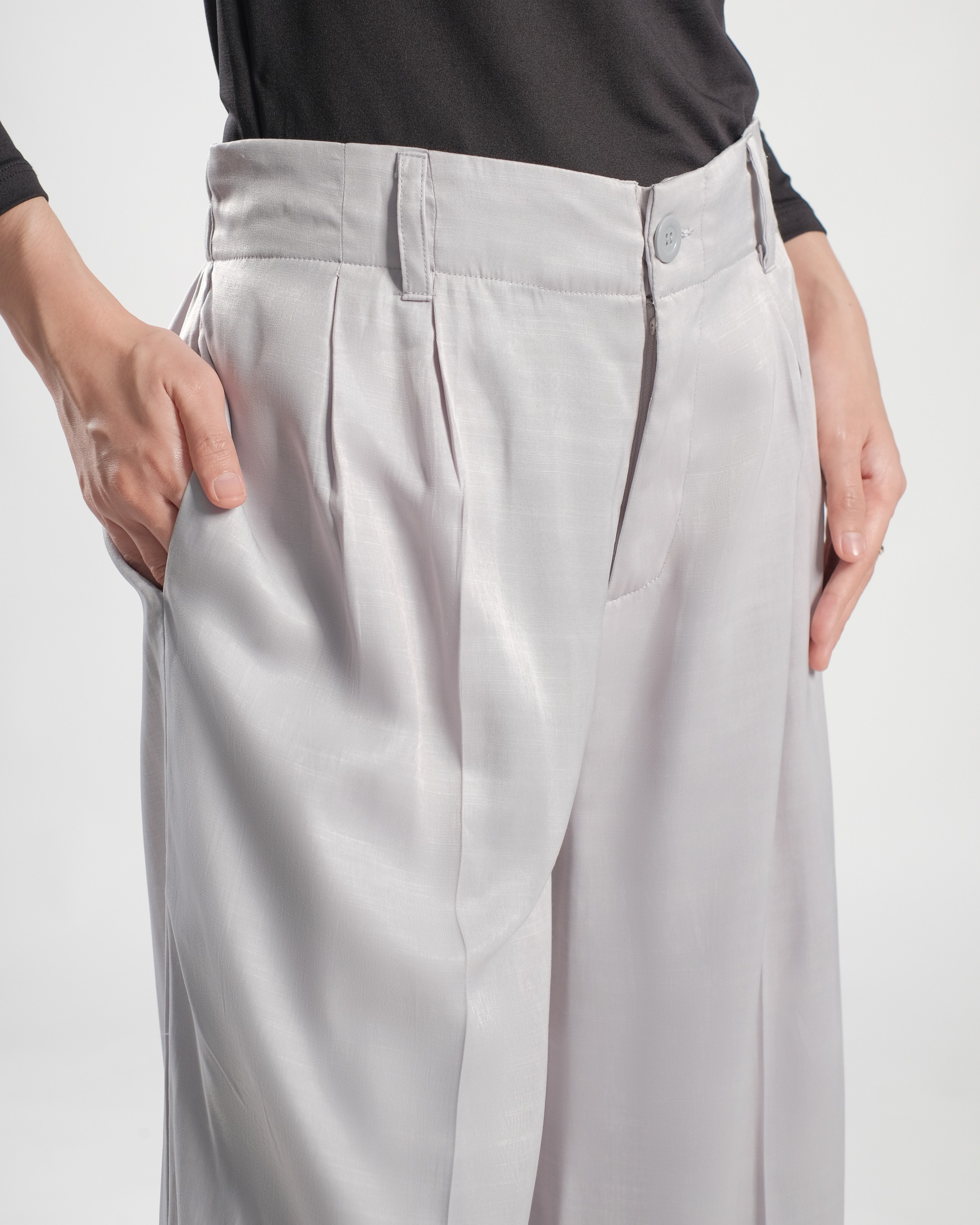 Alraisha Pant - Grey