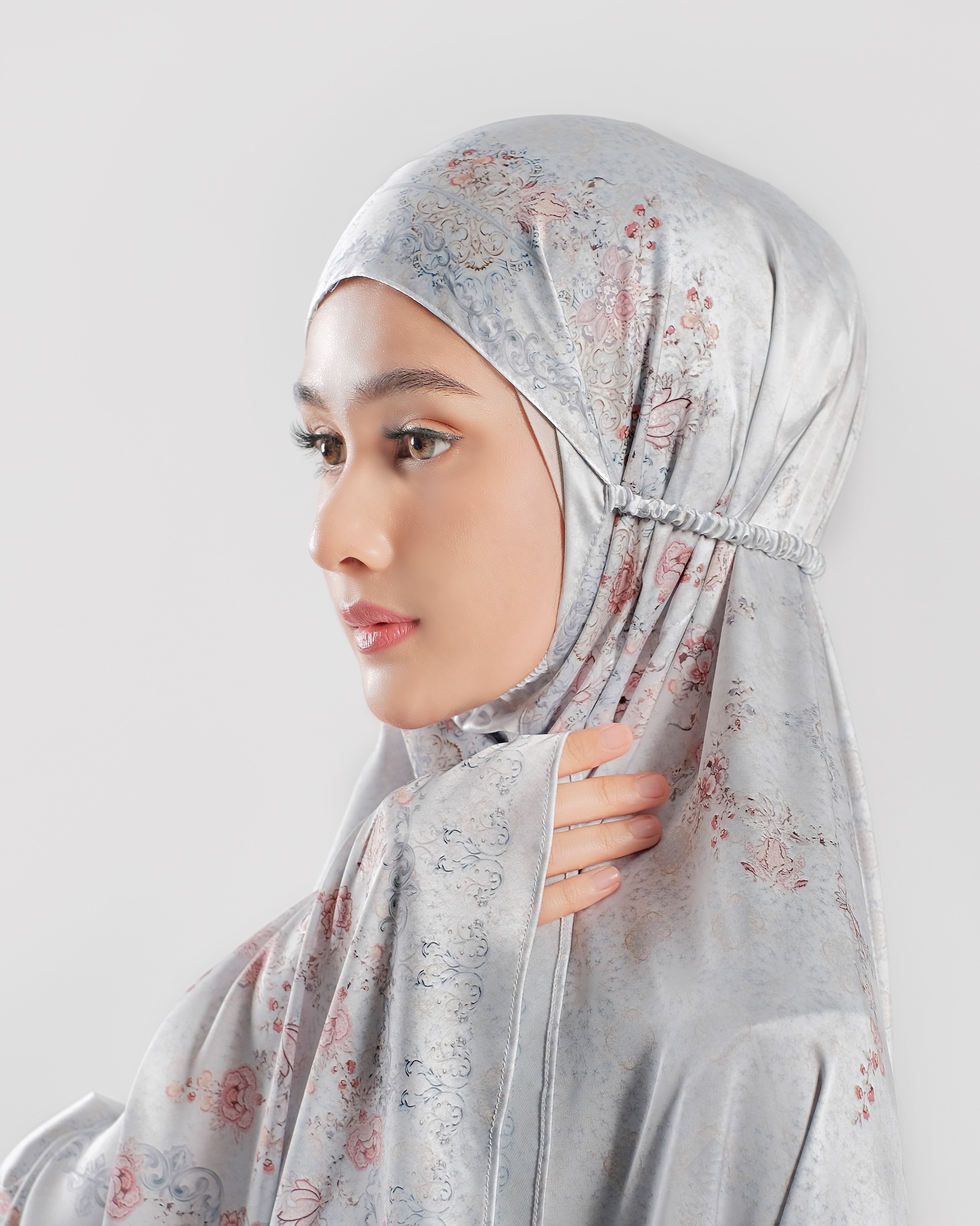 Riri Grey - Adult Prayer Robe