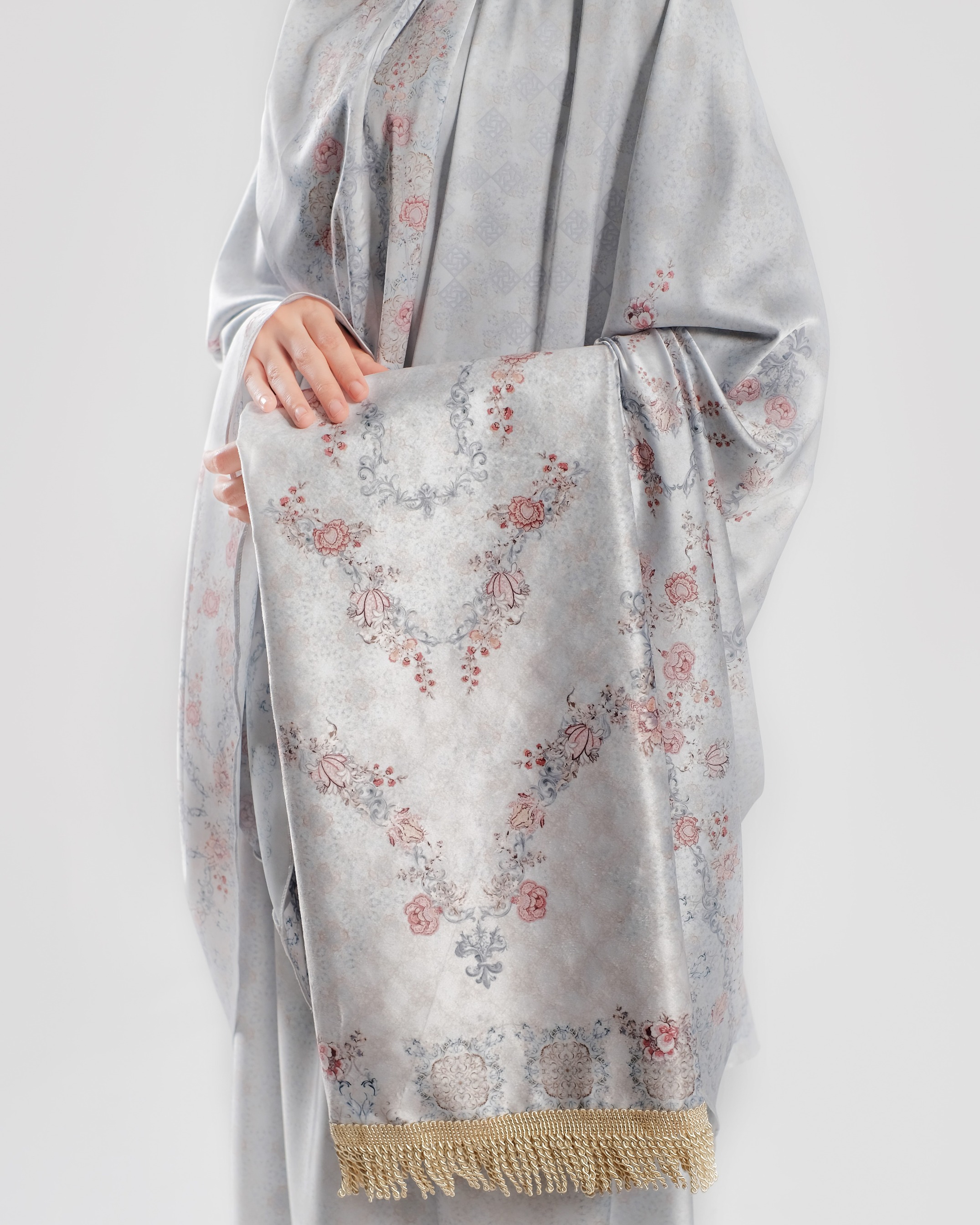 Riri Grey - Adult Prayer Robe