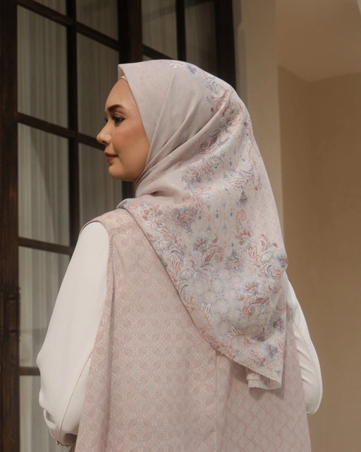 Riviera Breeze Scarf - Tan