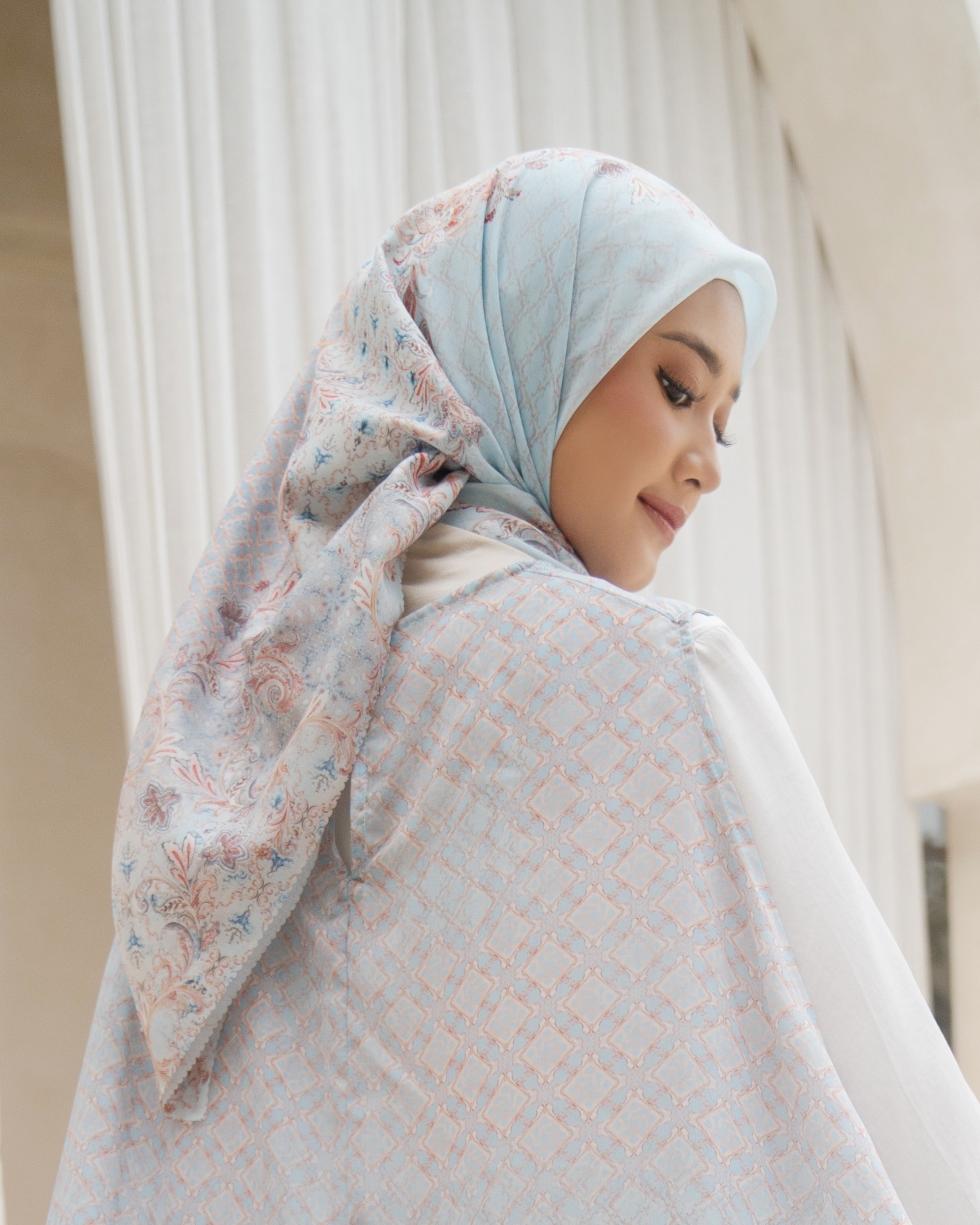 Riviera Breeze Scarf - Blue