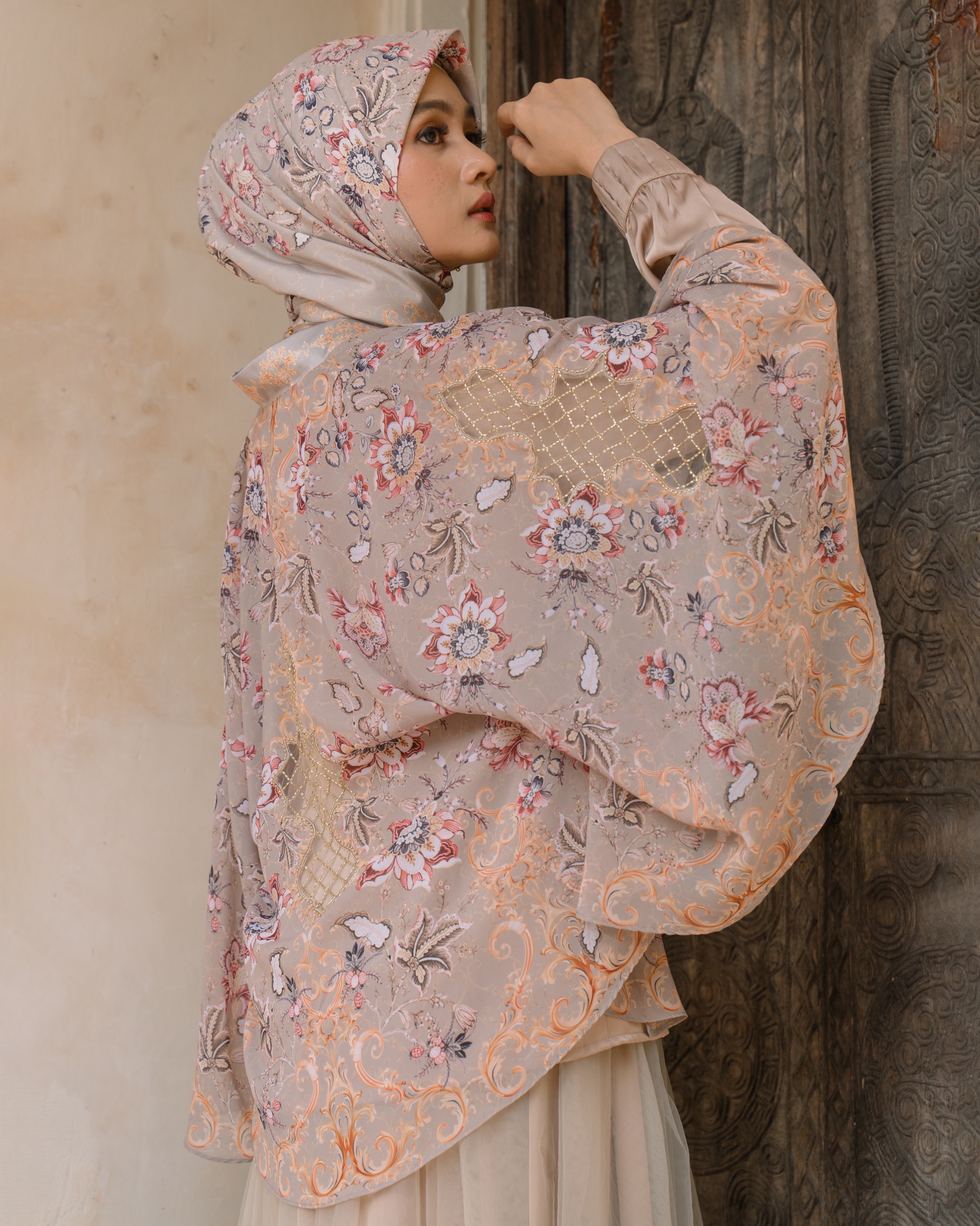 Farah Outer