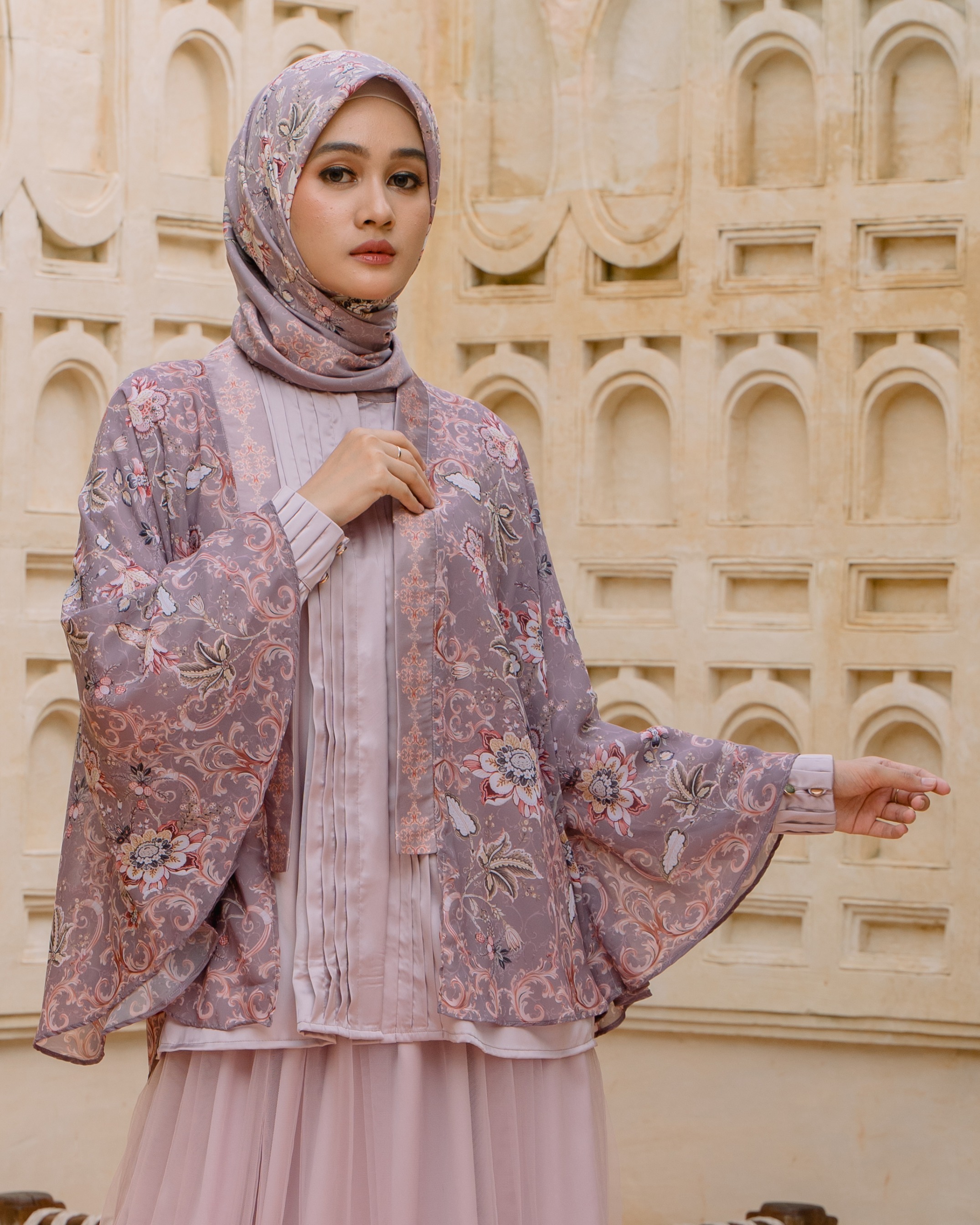 Farah Outer