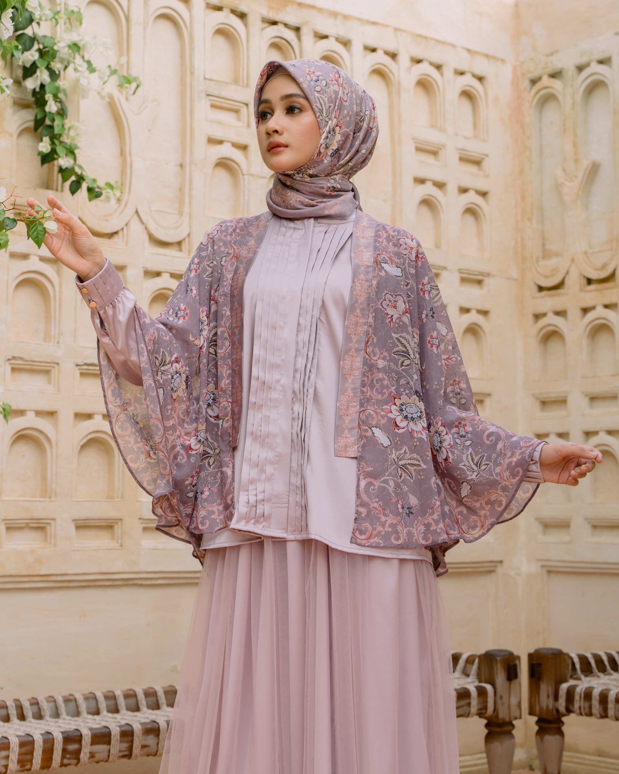 Farah Outer