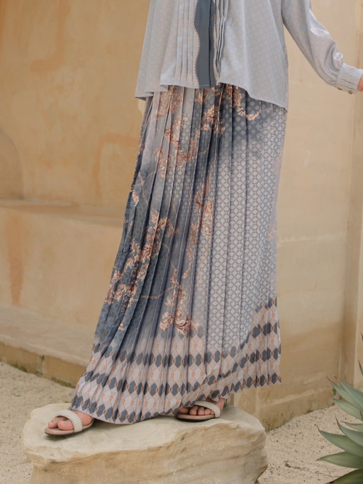 Image of Razetta Skirt Print - Steel Blue