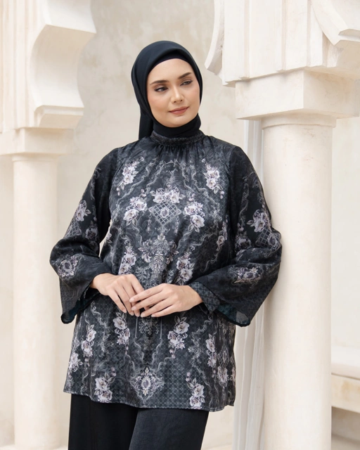 Image of Olivia Top Black