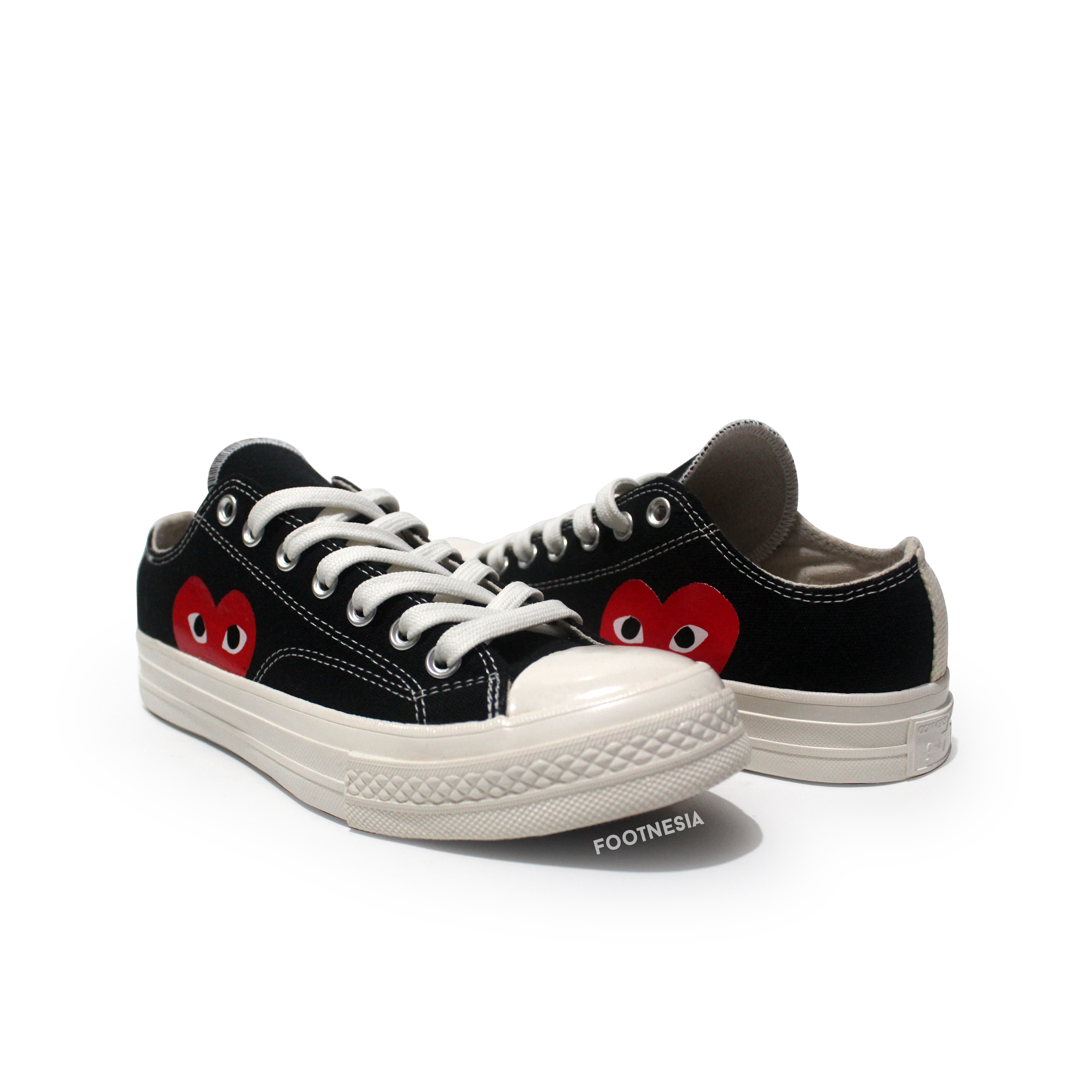 Converse Chuck Taylor x Comme des Garçons Play Black Low 