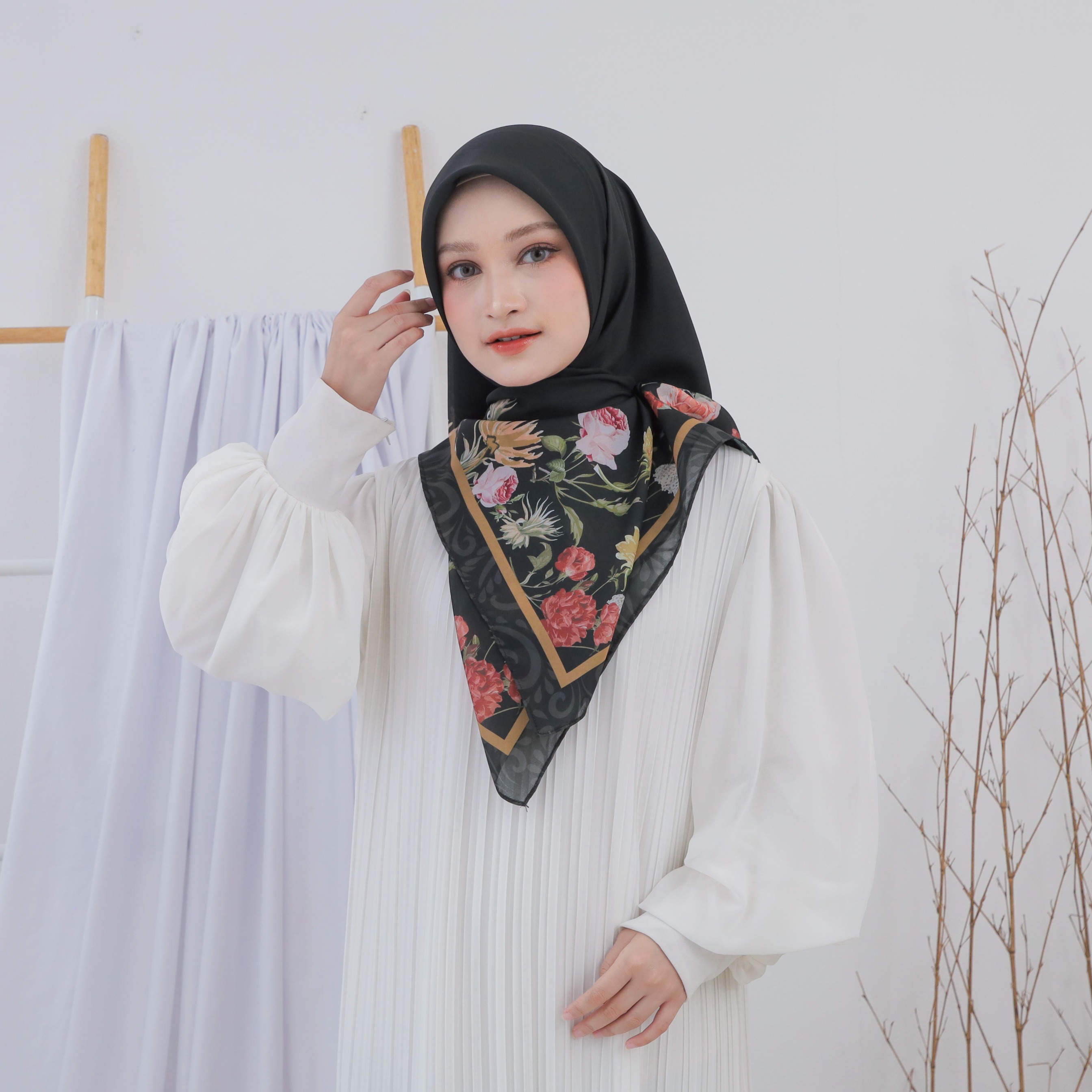 SCARF - ROSE ECLIPSE