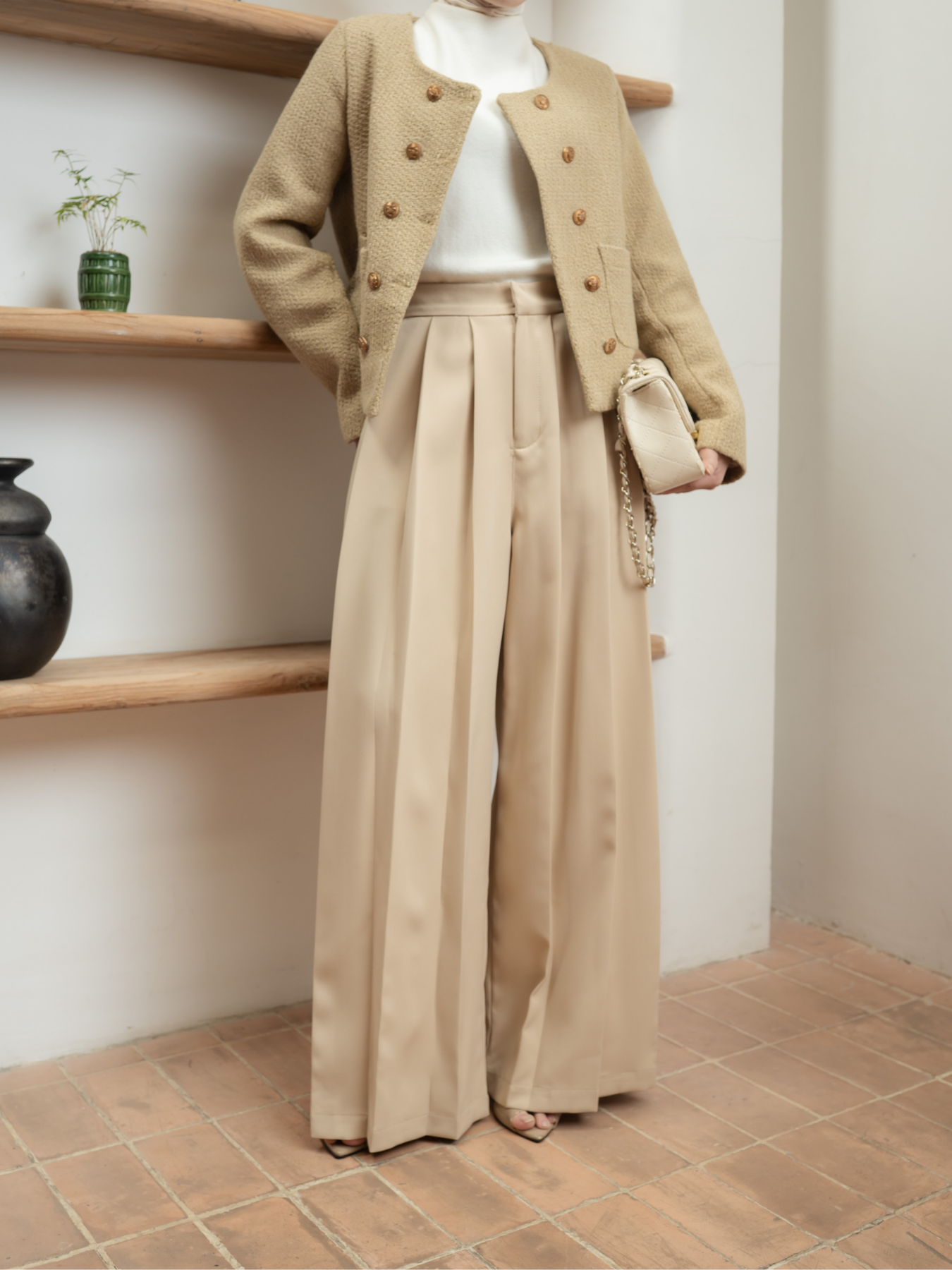 Moss Pleated Pants Almond