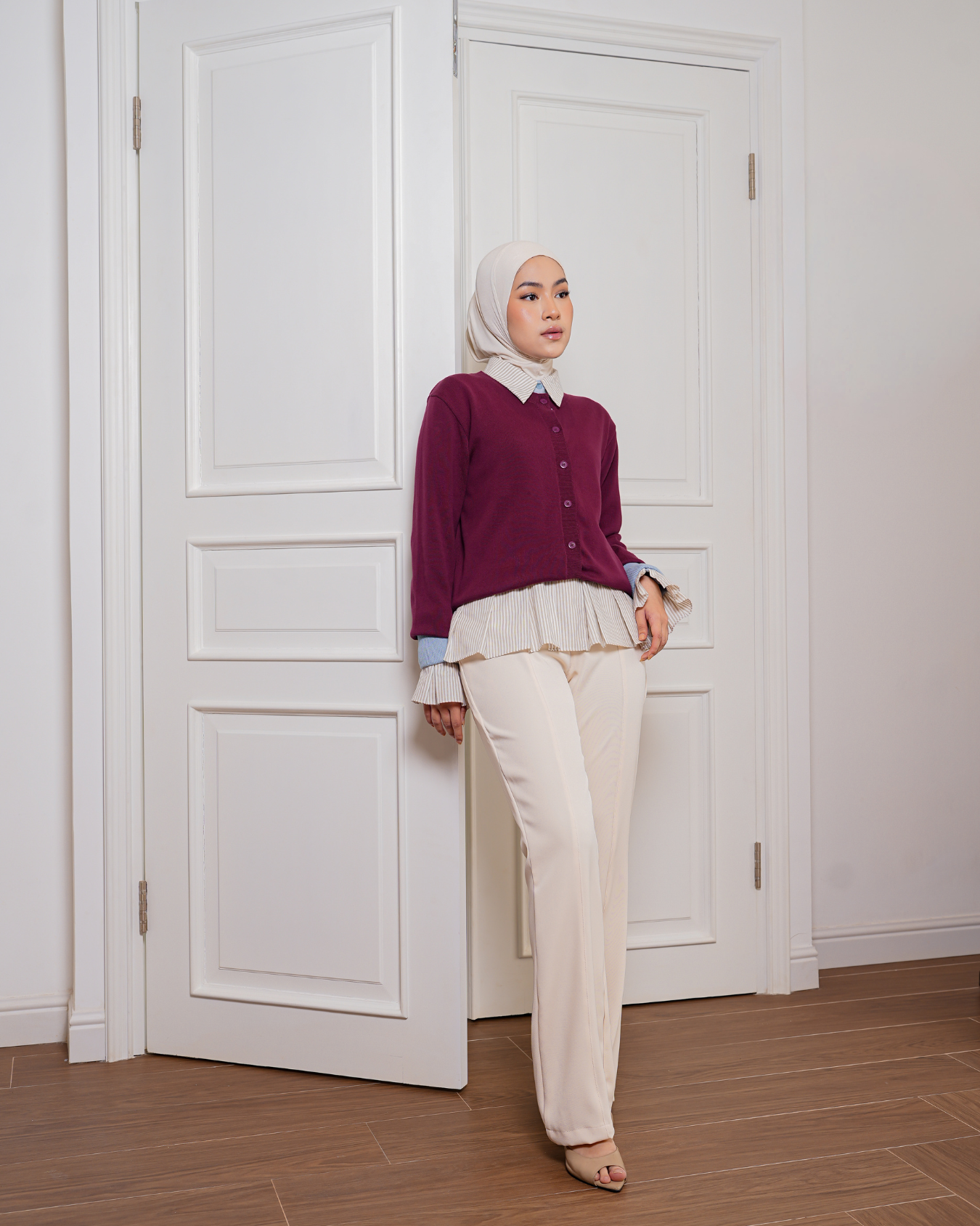Jane Flared Pants Oatmilk