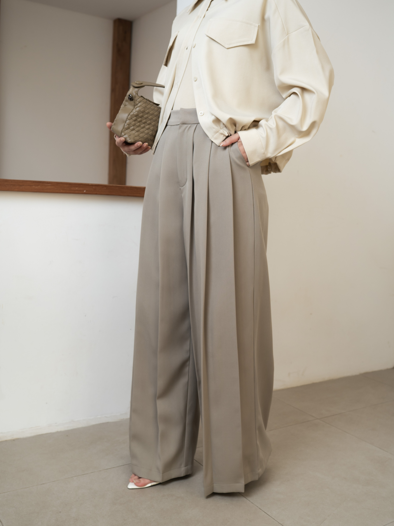 Moss Pleated Pants Frost