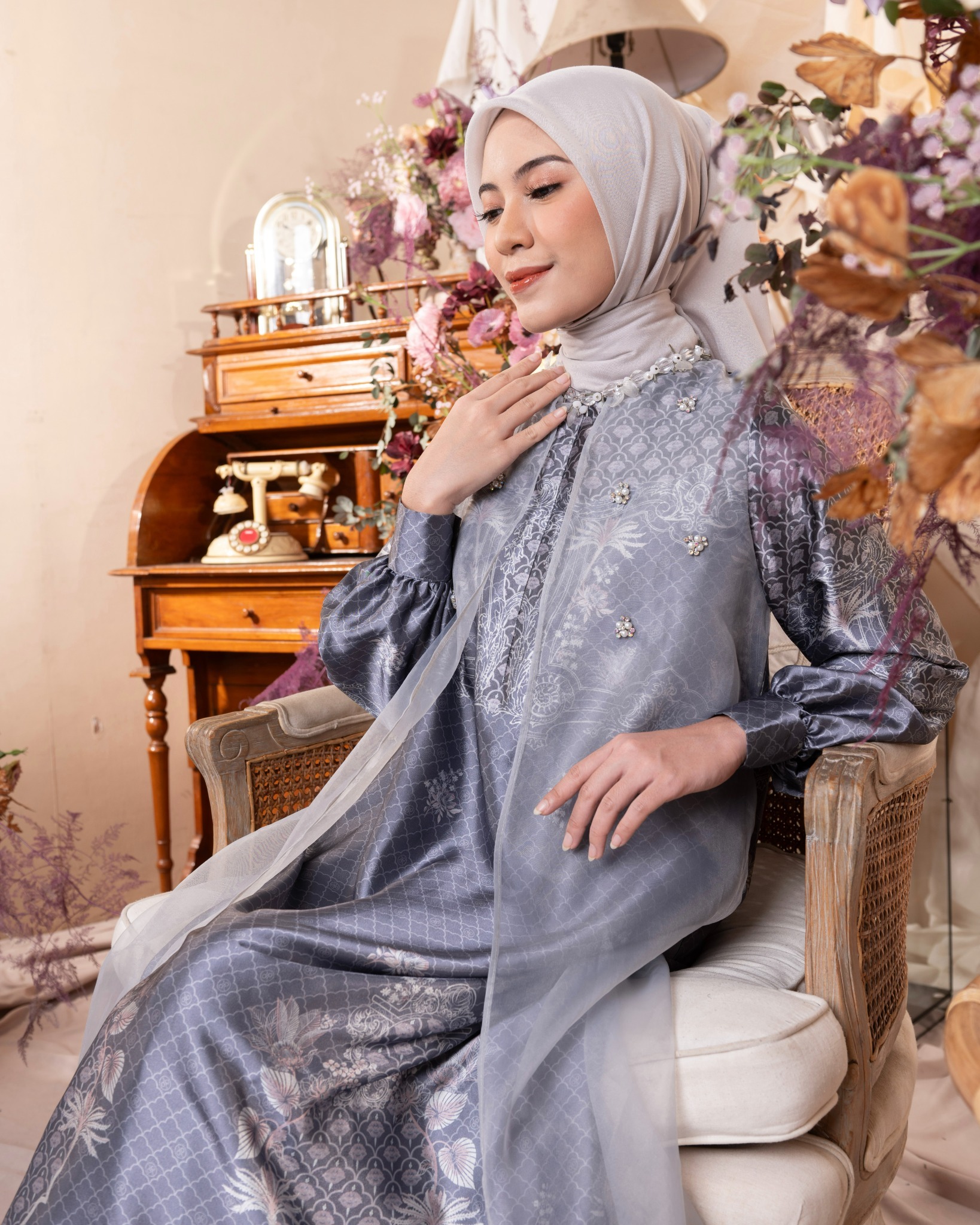 Haura Dress