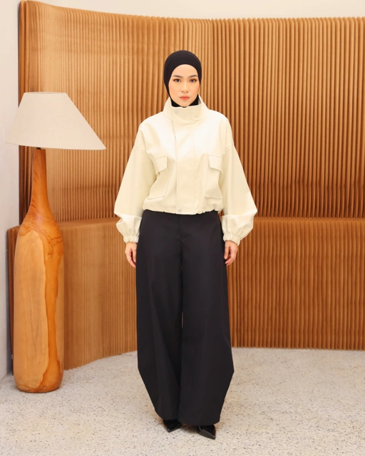 Image of Hailey Barrel Pants Black