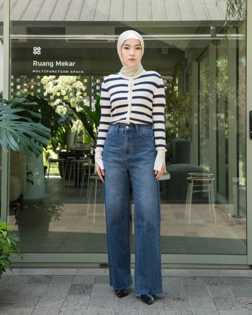 Image of Claire Jeans Jade Blue