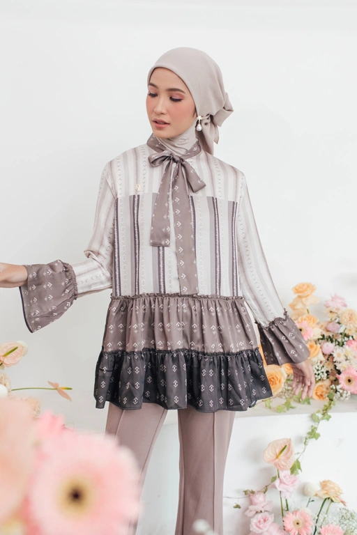 Image of Reject Sale Elira Blouse