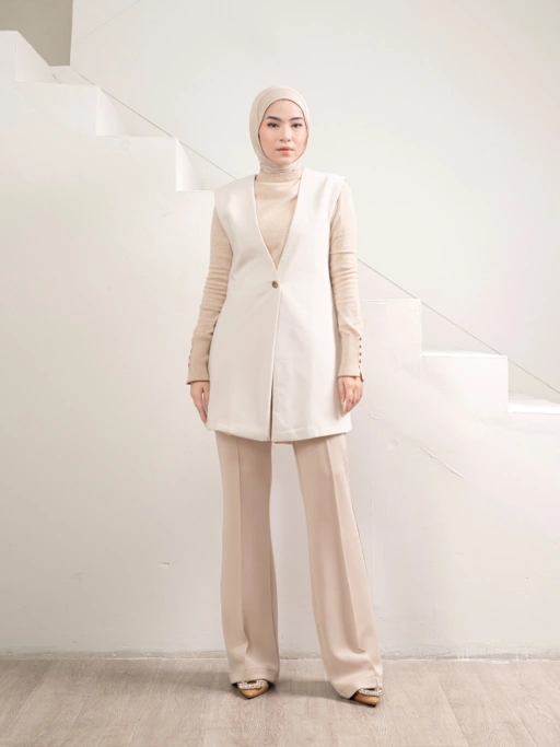 Image of Yoka Pants Chalk