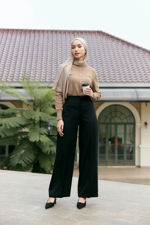 Image of Arumi Pants