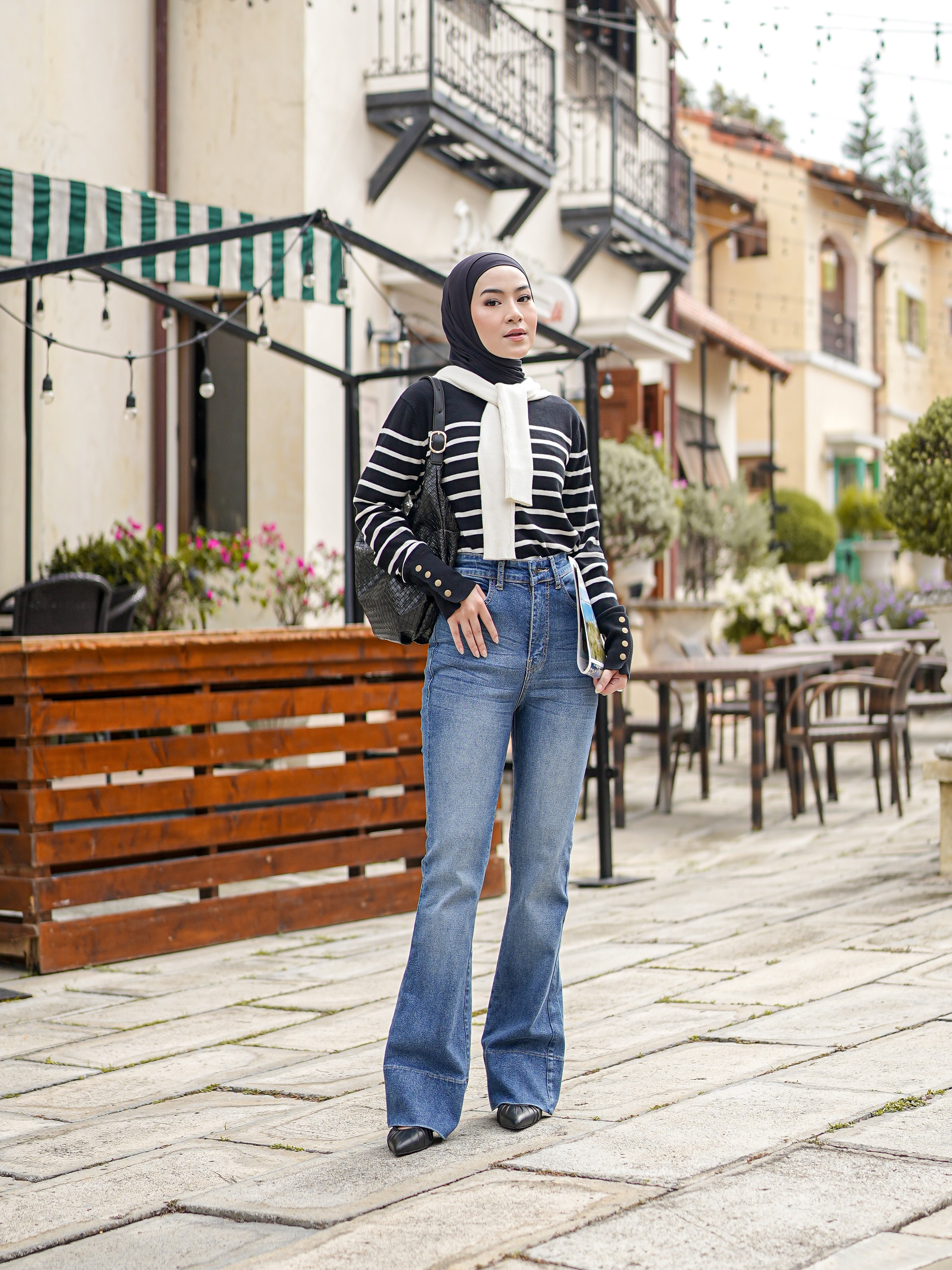 Reject Sale Danila Flared Jeans