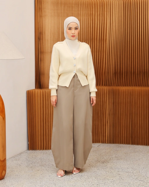 Image of Hailey Barrel Pants Oak