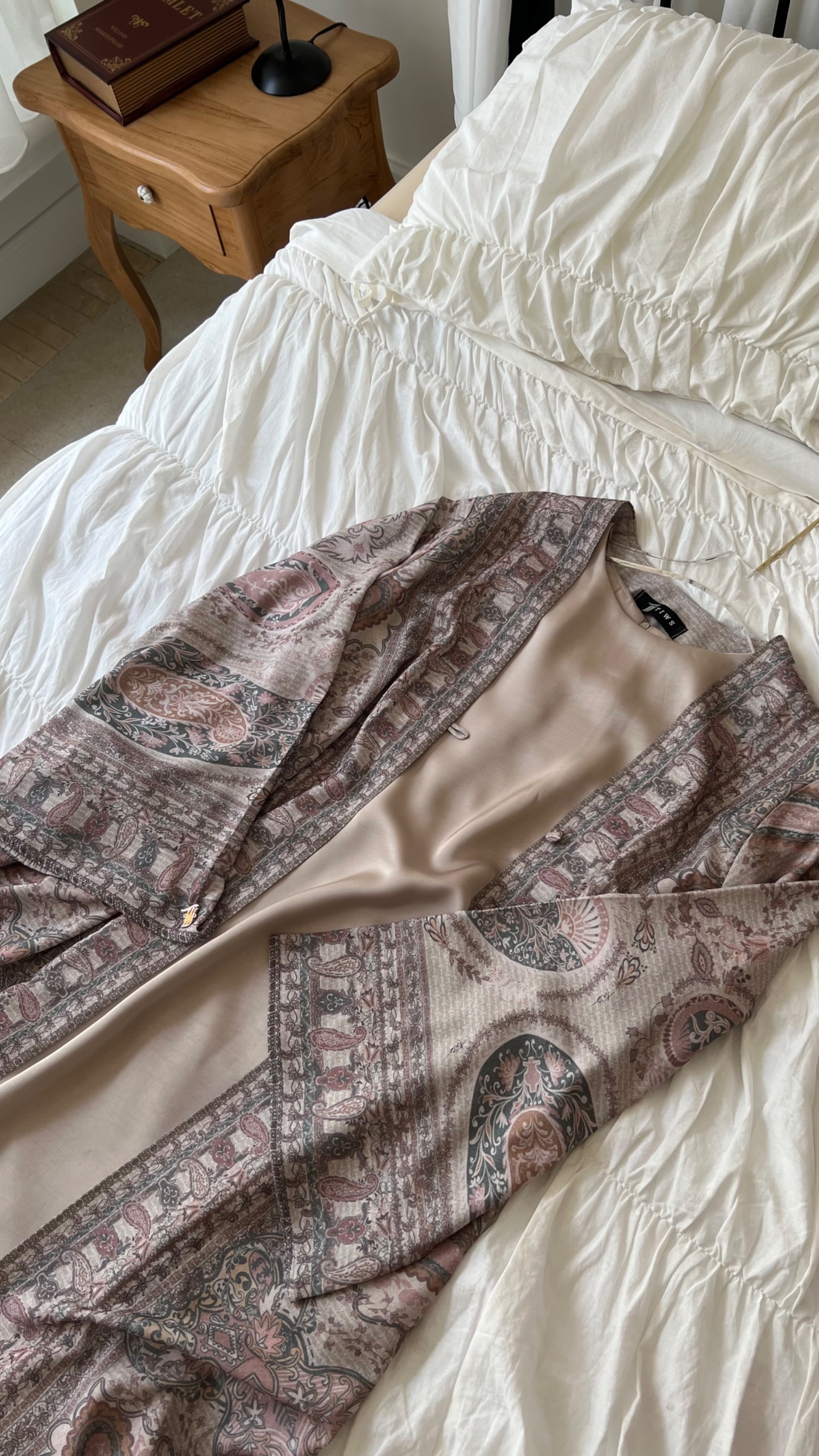 Ready Stock Zehra Outer in Almond