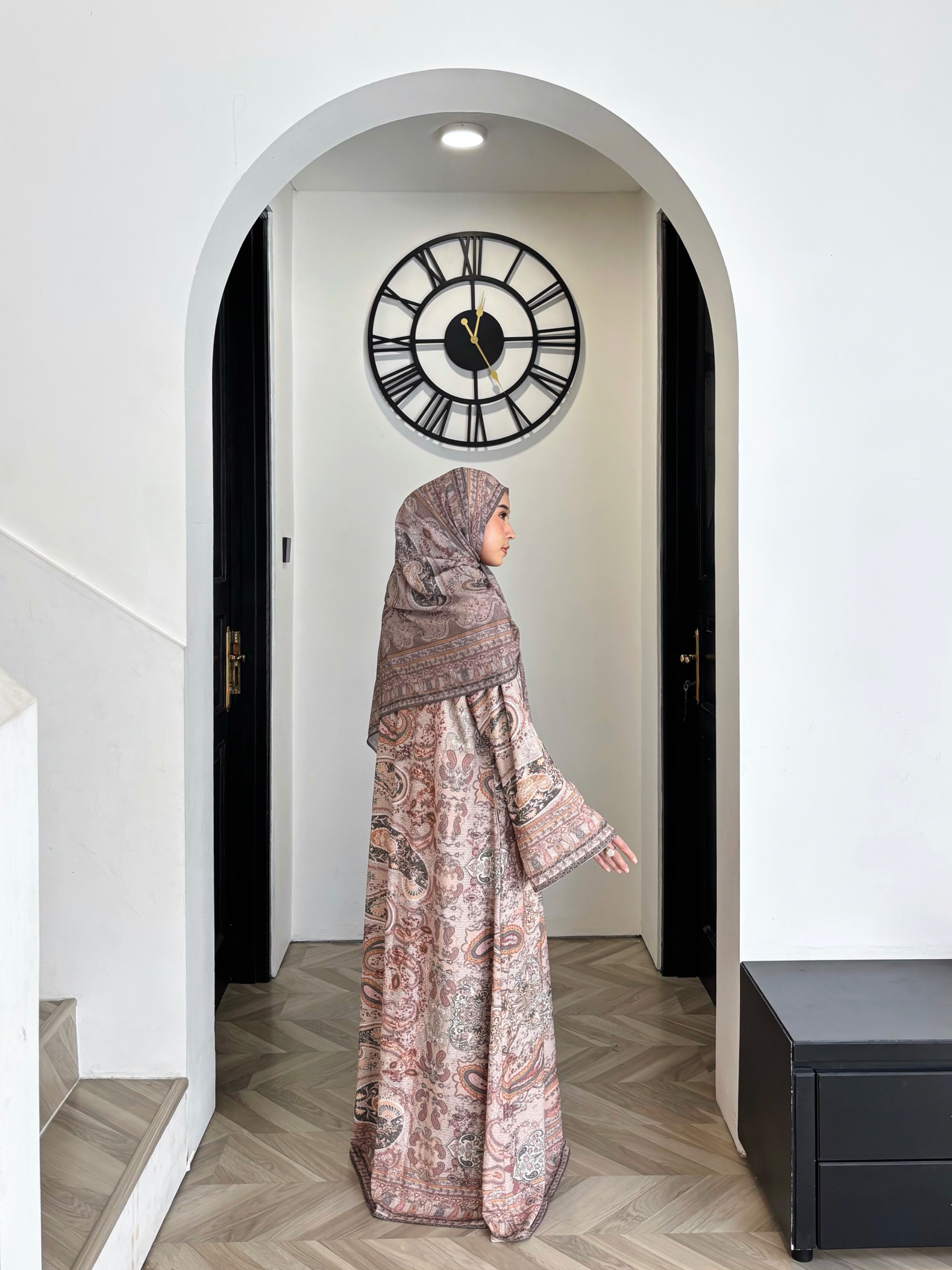 Ready Stock Zehra Abaya in Warm Greige