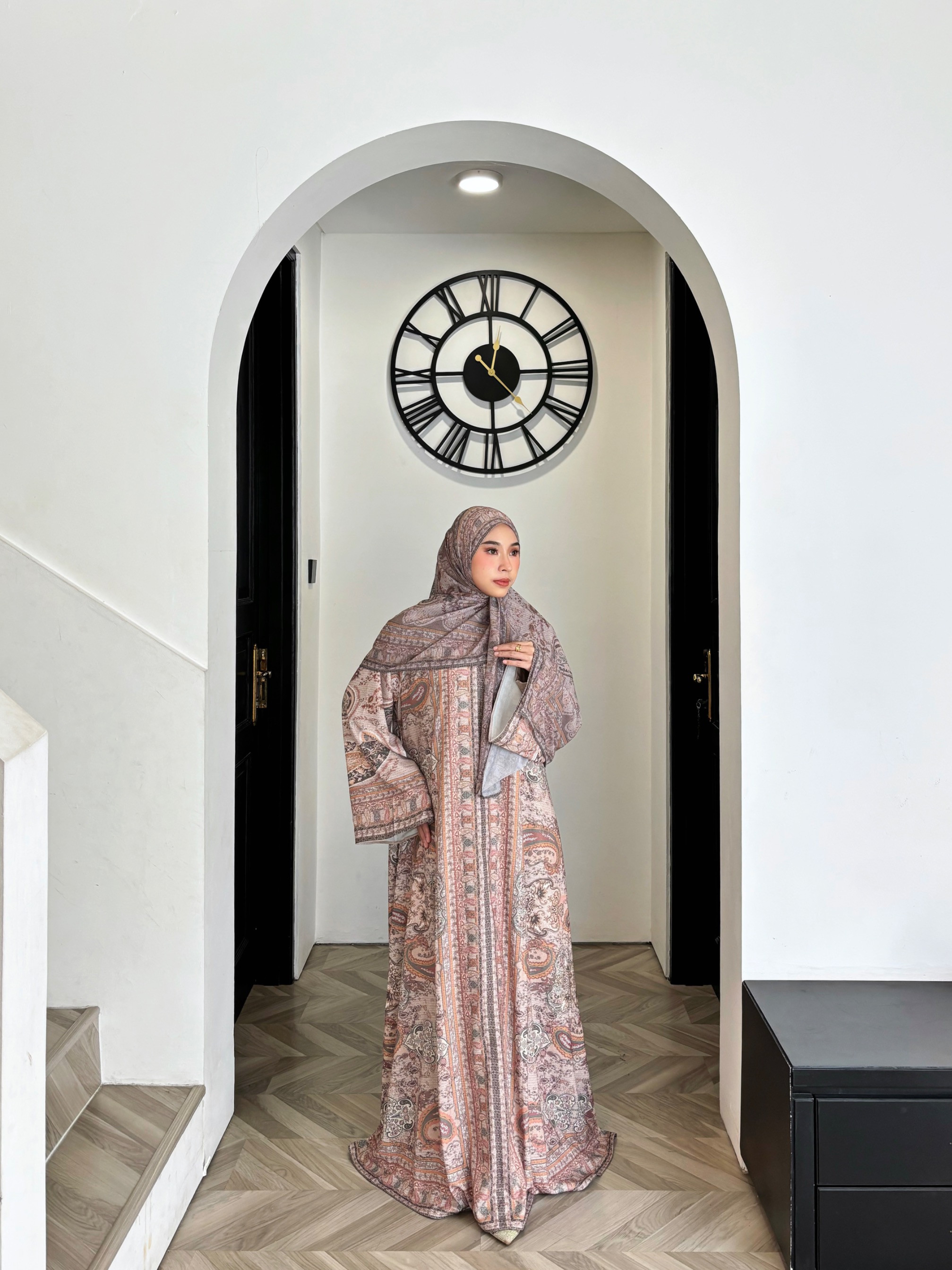 Ready Stock Zehra Abaya in Warm Greige