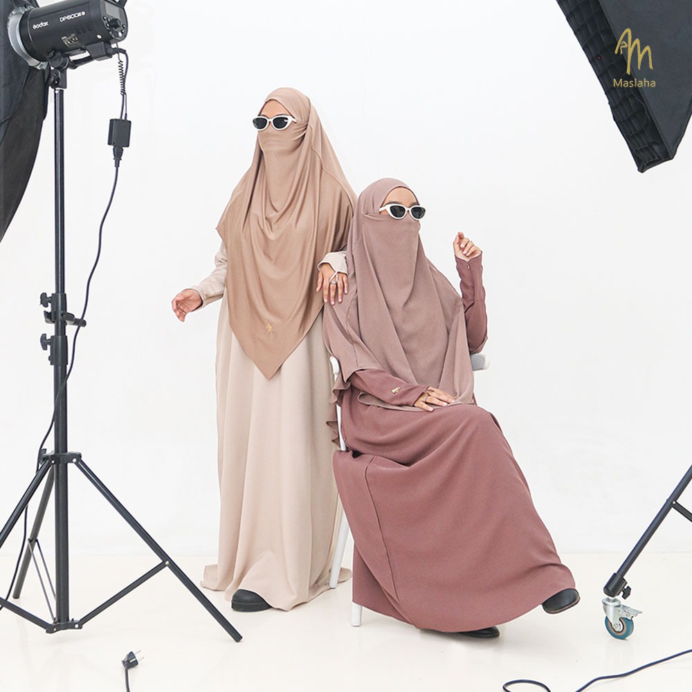 Khaira Abaya for Umrah