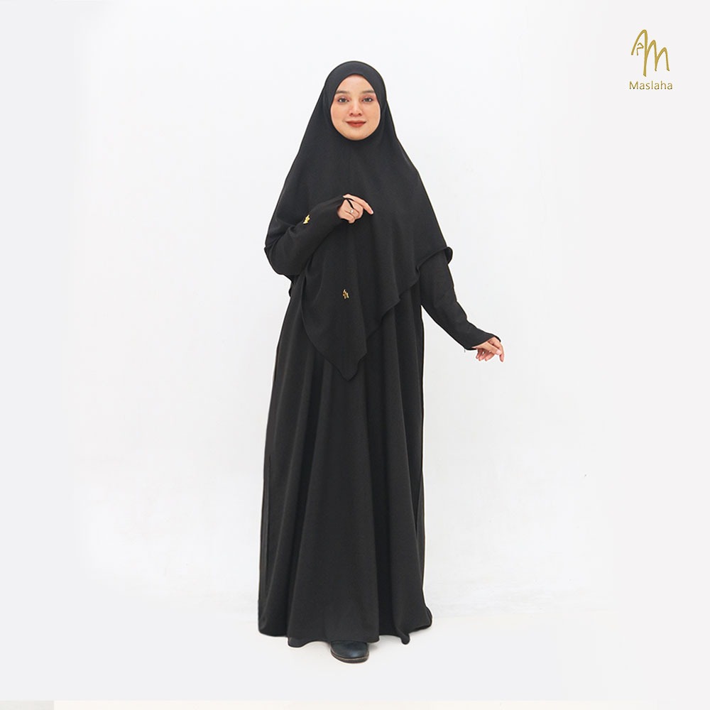 Khaira Abaya for Umrah