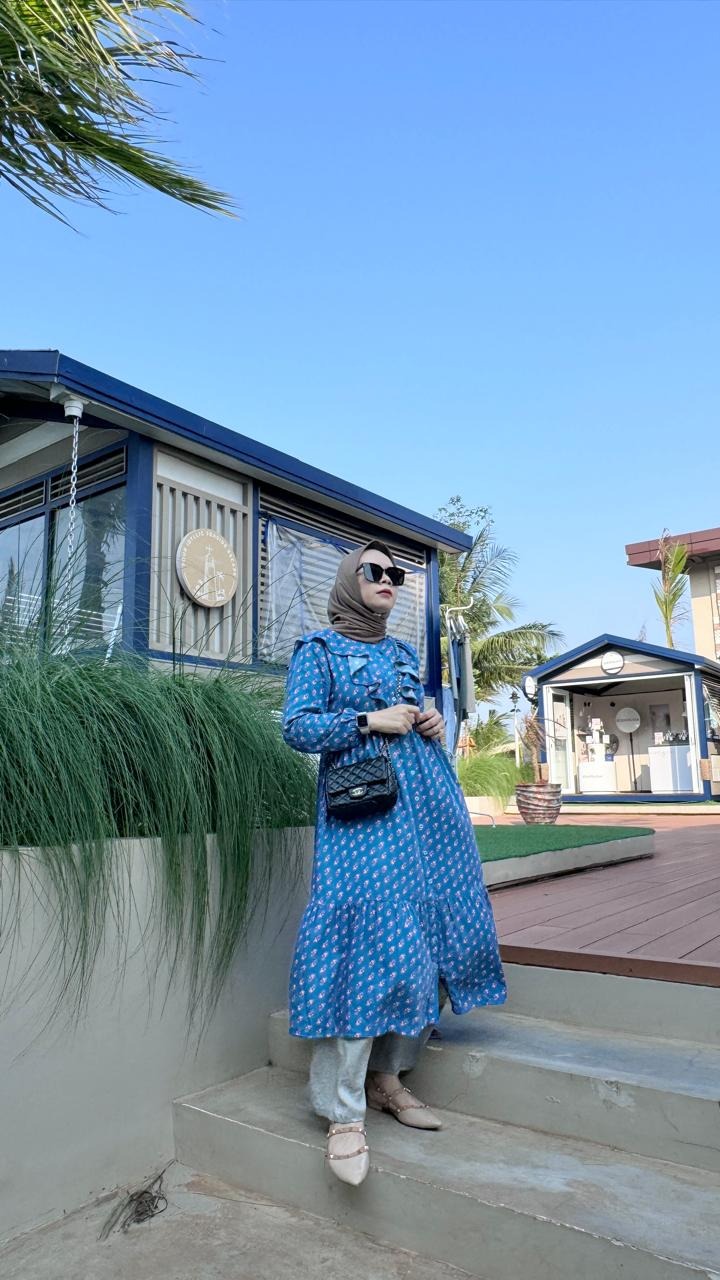 Aayana Midi Dress By Fhanza Project New