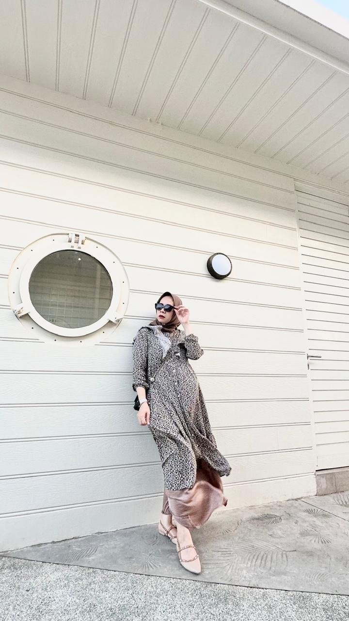 Aayana Midi Dress By Fhanza Project New