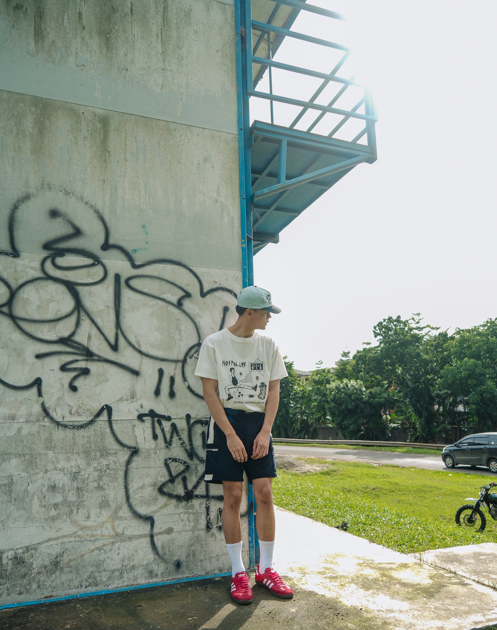 Dystopia Tee