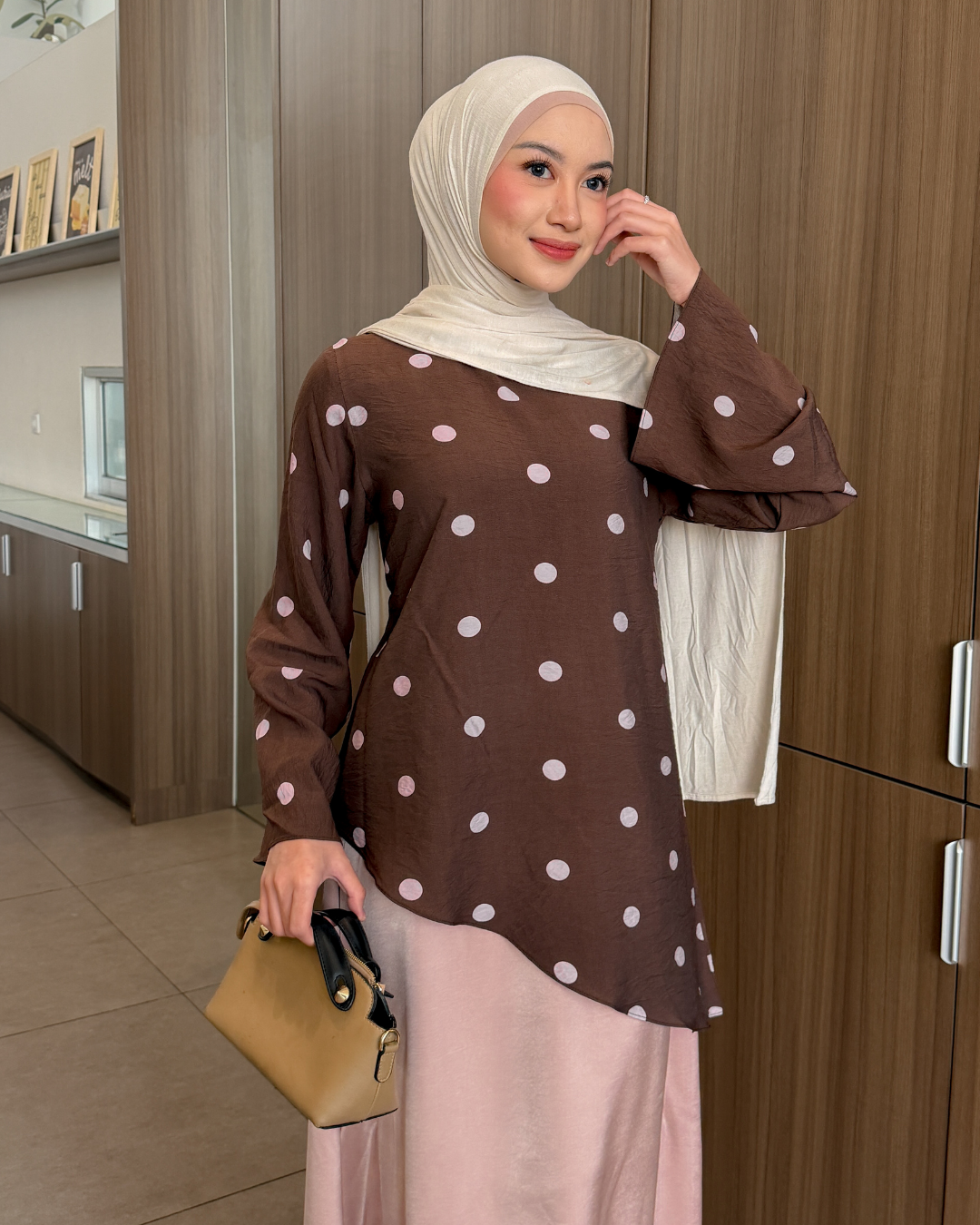 Irine | Jena Top | Blouse Wanita Tencel Nylon Motif Polkadot Bahan Ringan Sejuk | Blouse Polka Series Atasan Wanita Elegan Sehari-hari