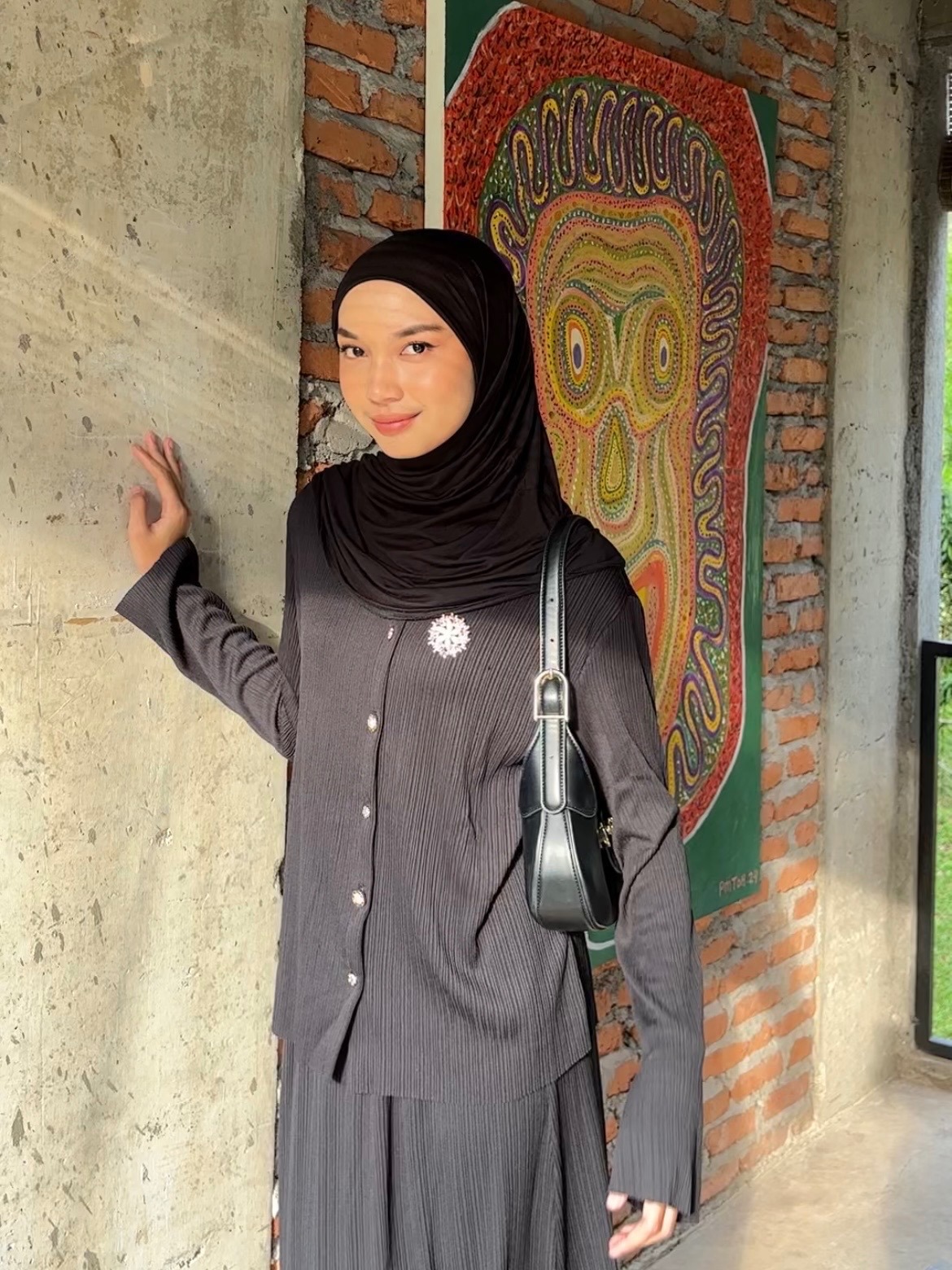 Irine | Luna Cardigan | Bahan Pleats Knit Stretch Tidak Transparan | Setelan Wanita Minimalis Sehari-hari