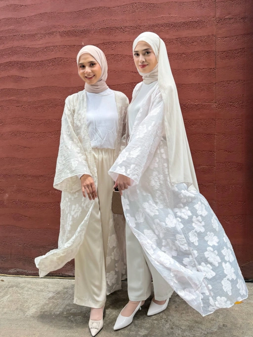 Image of Irine | Livia Outer | Outer Wanita Nylon Polyester Motif Bunga Tidak Transparan | Luaran Panjang Elegan Kondangan
