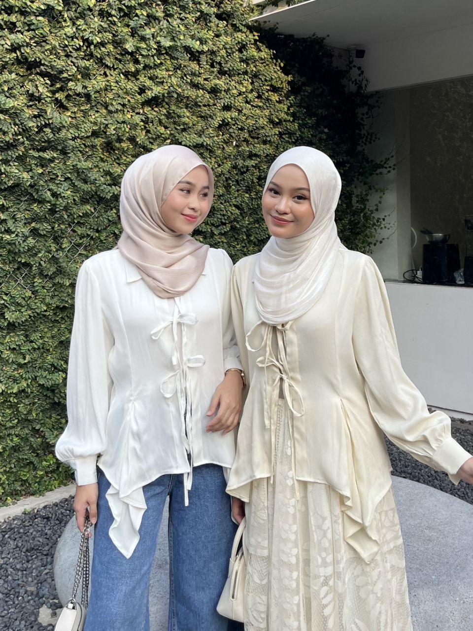 Irine | Audy Top | Blouse Wanita Royal Silk Bahan Jatuh Lembut Tidak Transparan | Atasan Lengan Panjang Gaya Korea Elegan