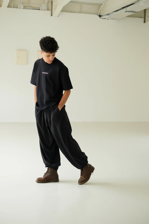Image of Ballon Trousers - Black