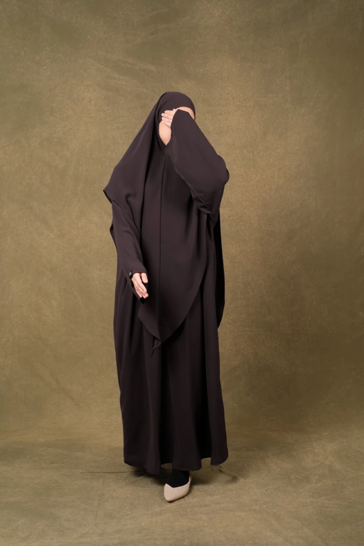 Image of Nujayl Abaya - Bitter Chocolate