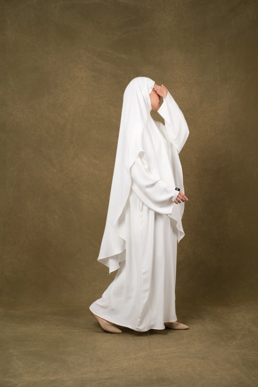 Image of Nujayl Abaya - Off White