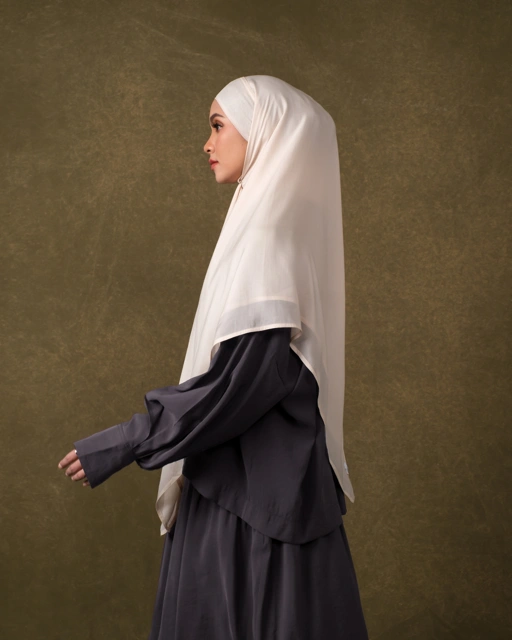 Image of Fajraa Top - Charcoal