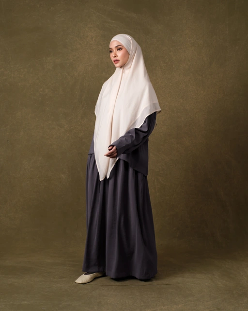 Image of Fajraa Skirt - Charcoal