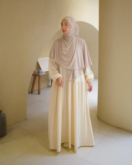 Image of Airy Dress - Cream