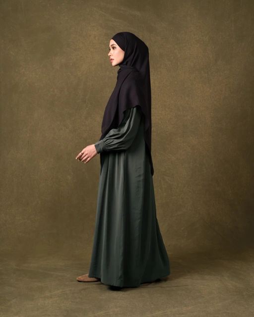 Image of Fajraa Basic Dress - Forest