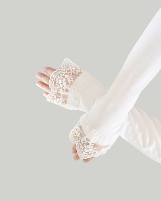 Image of Hera Handsock