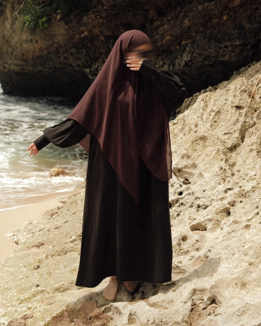Image of Rua Abaya - Onyx