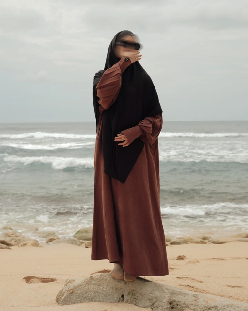 Image of Rua Abaya - Rose Taupe