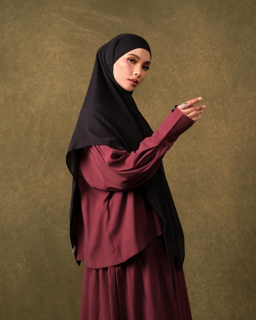 Image of Fajraa Top - Russet